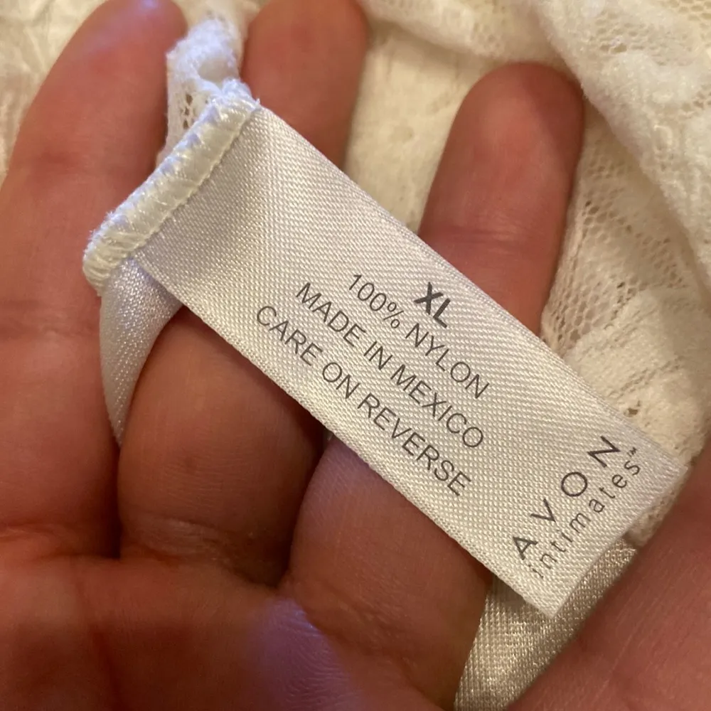 Avon Intimates White Full Lace Short Sleeve Top Size XL - Image 2