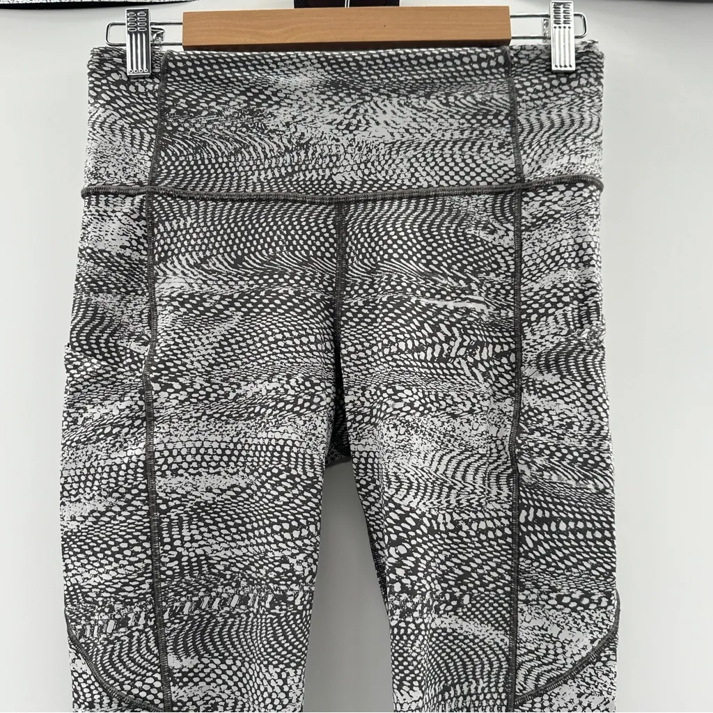 Lululemon Fast &‎ Free 7/8 Tight II *Nulux 25" in Swerve Vapor Metal Grey Sz 8 - Image 4