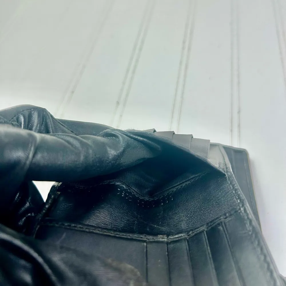 Gucci Vintage Black Multiple Compartment Wallet - Image 9