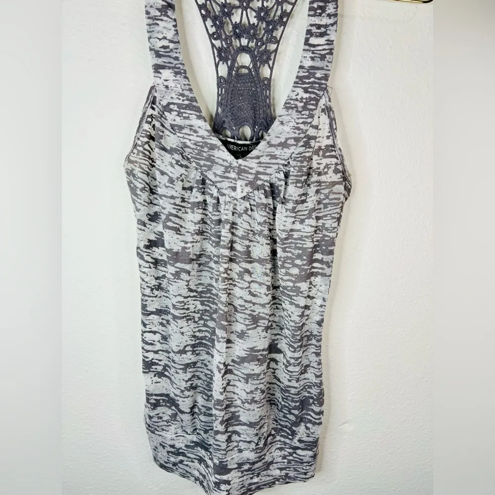American Dream Grey Crochet Stitched Accent Tank Top Size Small - Image 2