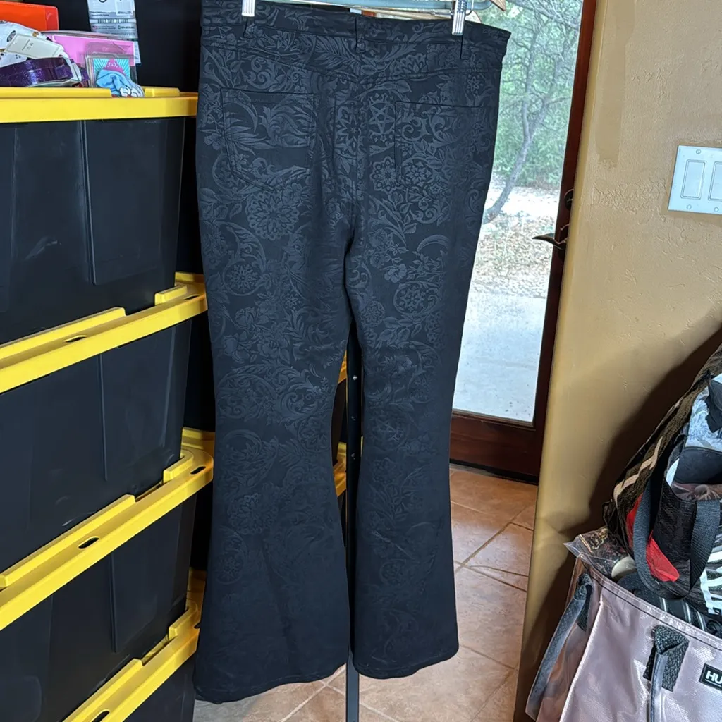 KILLSTAR BLACK LILY BELL BOTTOMS SIZE XL - Image 13