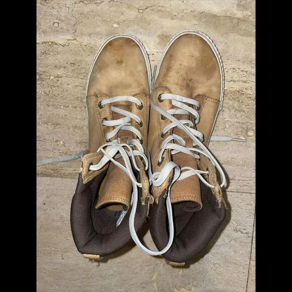 Timberland Women's Skyla Bay Hiking‎ Boot Size 7 - Image 7