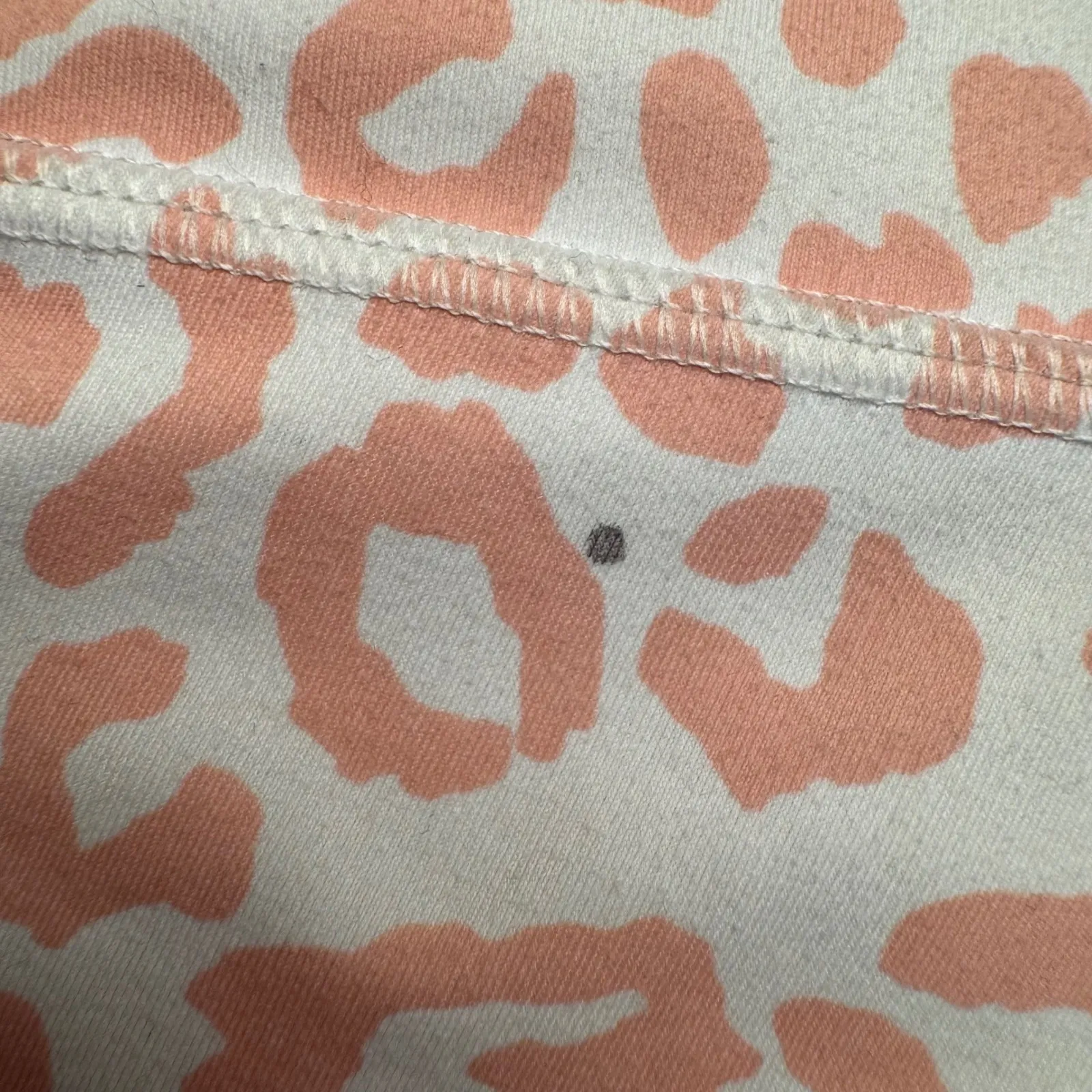 90 Degree By Reflex Pink Leopard Print High Waisted Workout Shorts Women's Med - Image 6