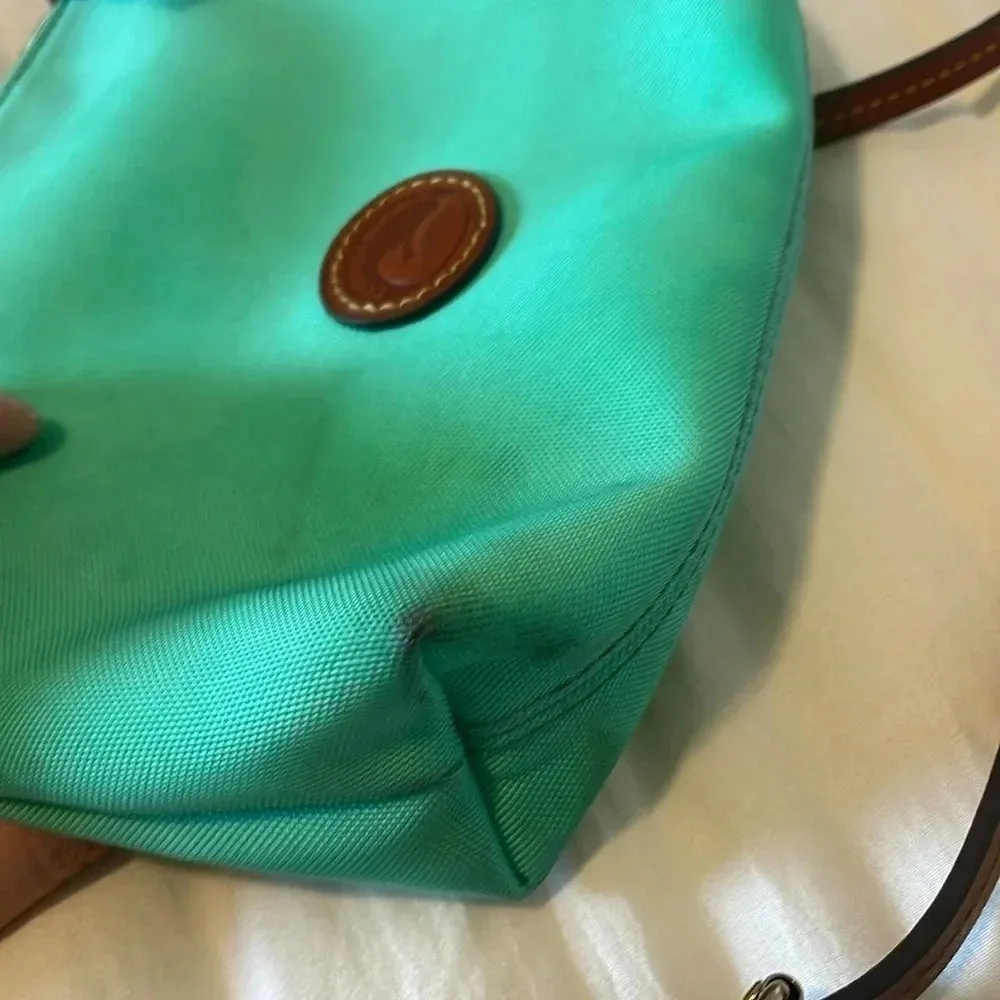 Seafoam green Dooney & Bourke 7x9 crossbody bag - Image 6