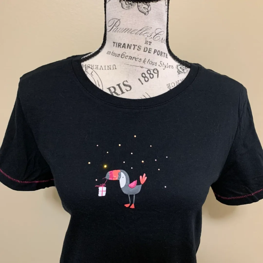 Black Tucan Short Sleeve Large Top - Image 4