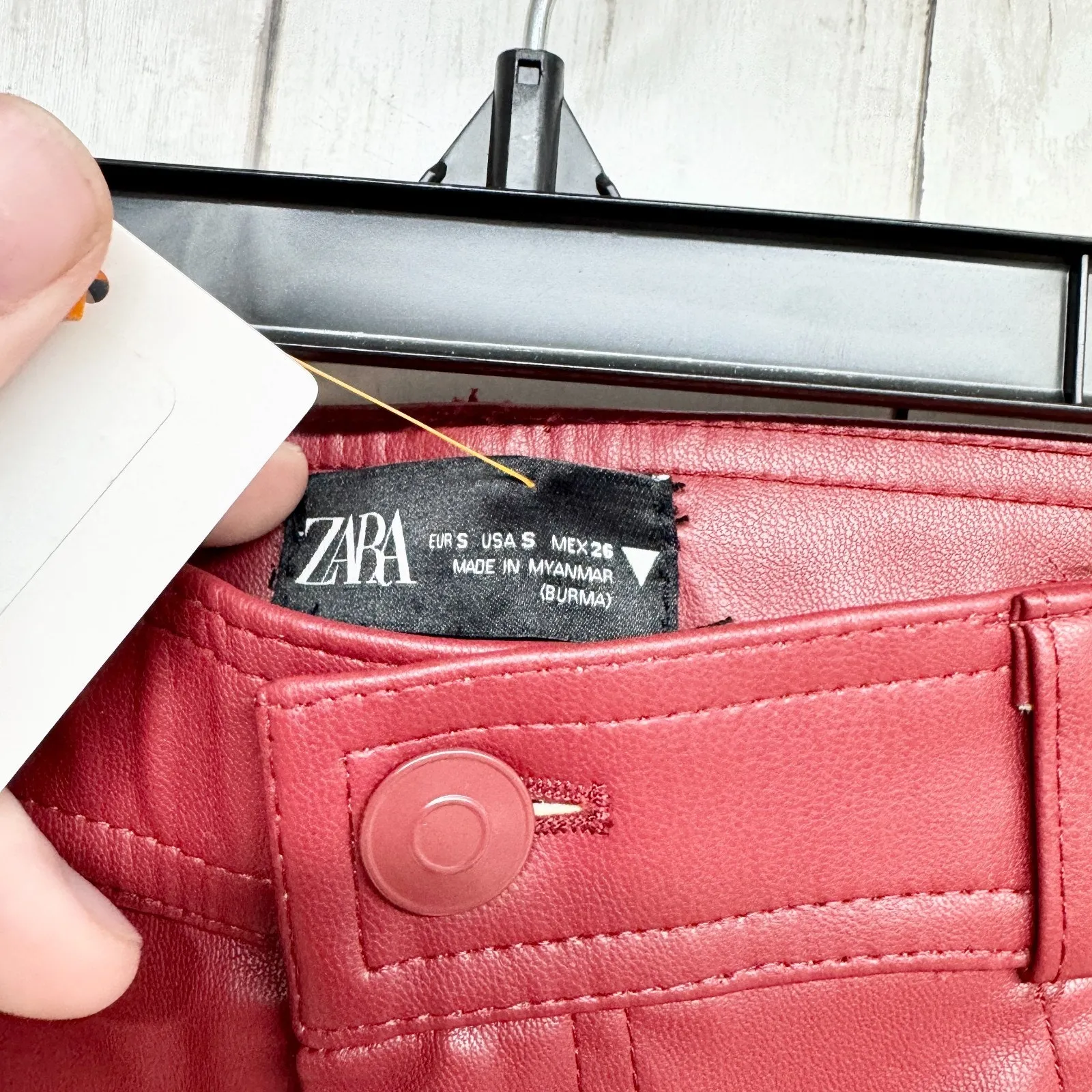 Zara Pants Women Size Small Red Faux Leather High Rise Skinny Zip Fly Pockets - Image 3