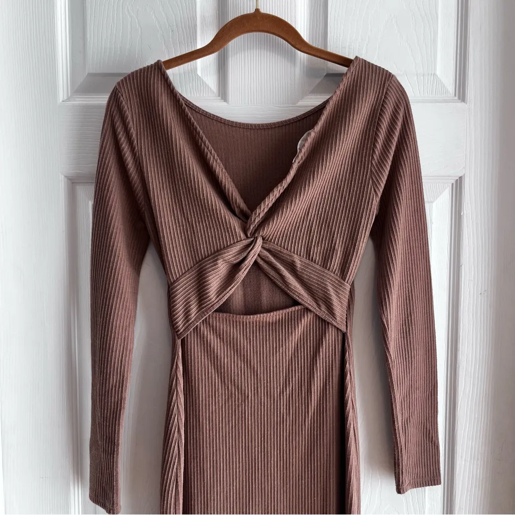 Antistar Chic Long Sleeve Brown Dress Bodycon Fall Minimalist Neutral Medium - Image 6
