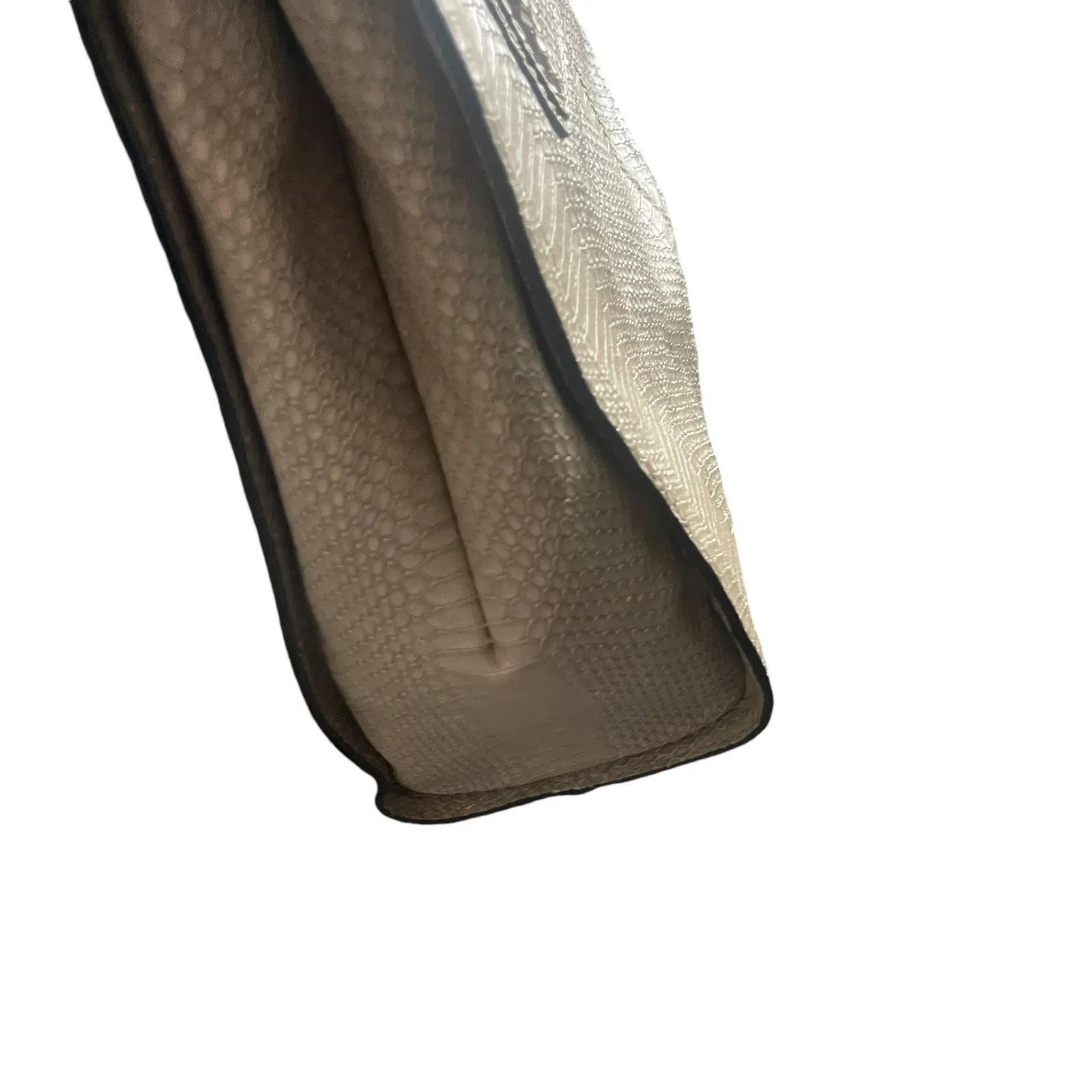 Talbots Leather Snakeskin Large Embossed‎ Handle Satchel Purse Shoulder Bag - Image 10