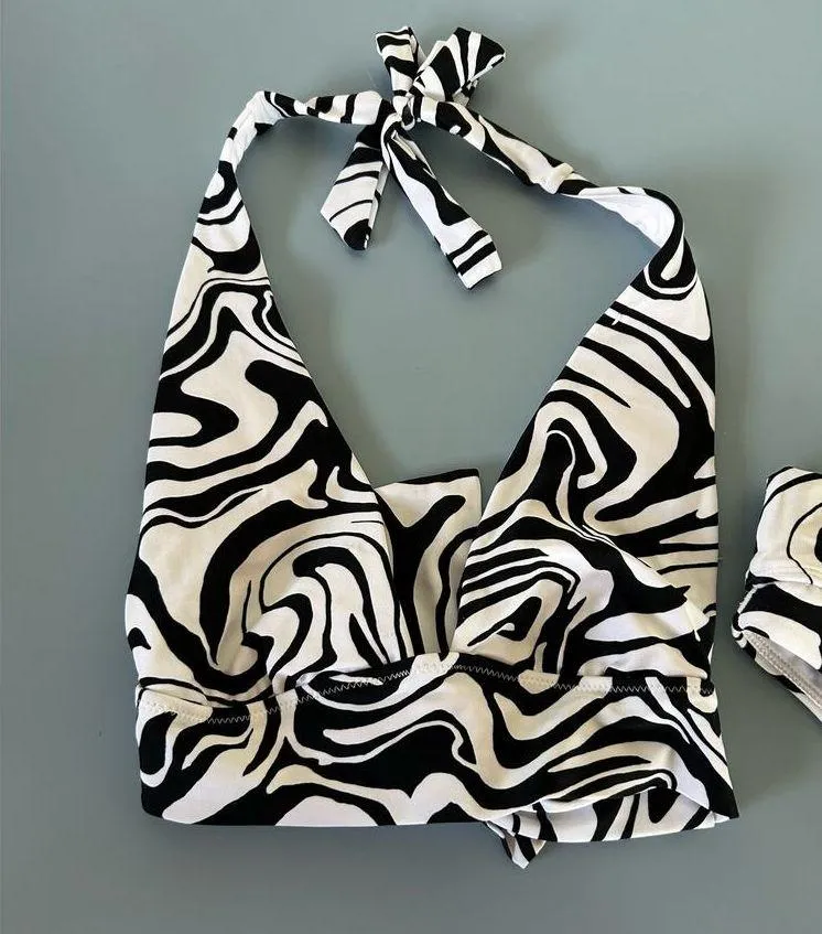 Forever 21 womens bikini two piece size S black and white - Image 2