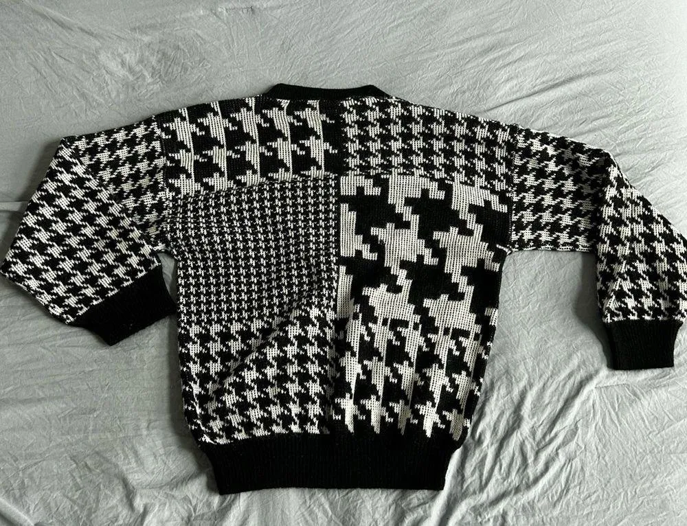 Vintage 80s wool sweater - Image 4