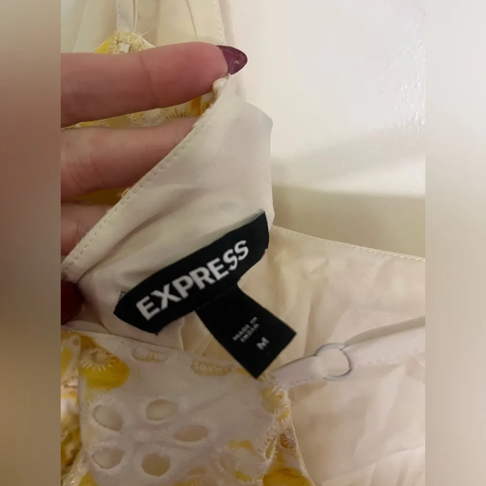 EXPRESS Printed Eyelet V-Neck Tie Waist Tiered Trapeze Dress - Image 6