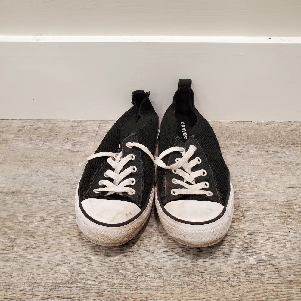 Converse Black Sneaker Shoes Size 5 - Image 2