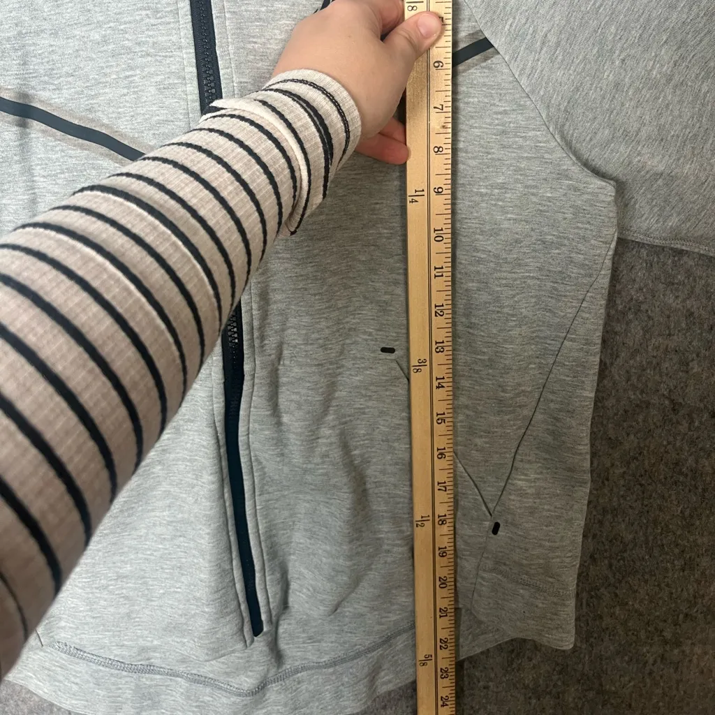 Nike Woman Size XL Loose Fit Heather Gray Loose Fit Full Zip Hoodie - Image 5