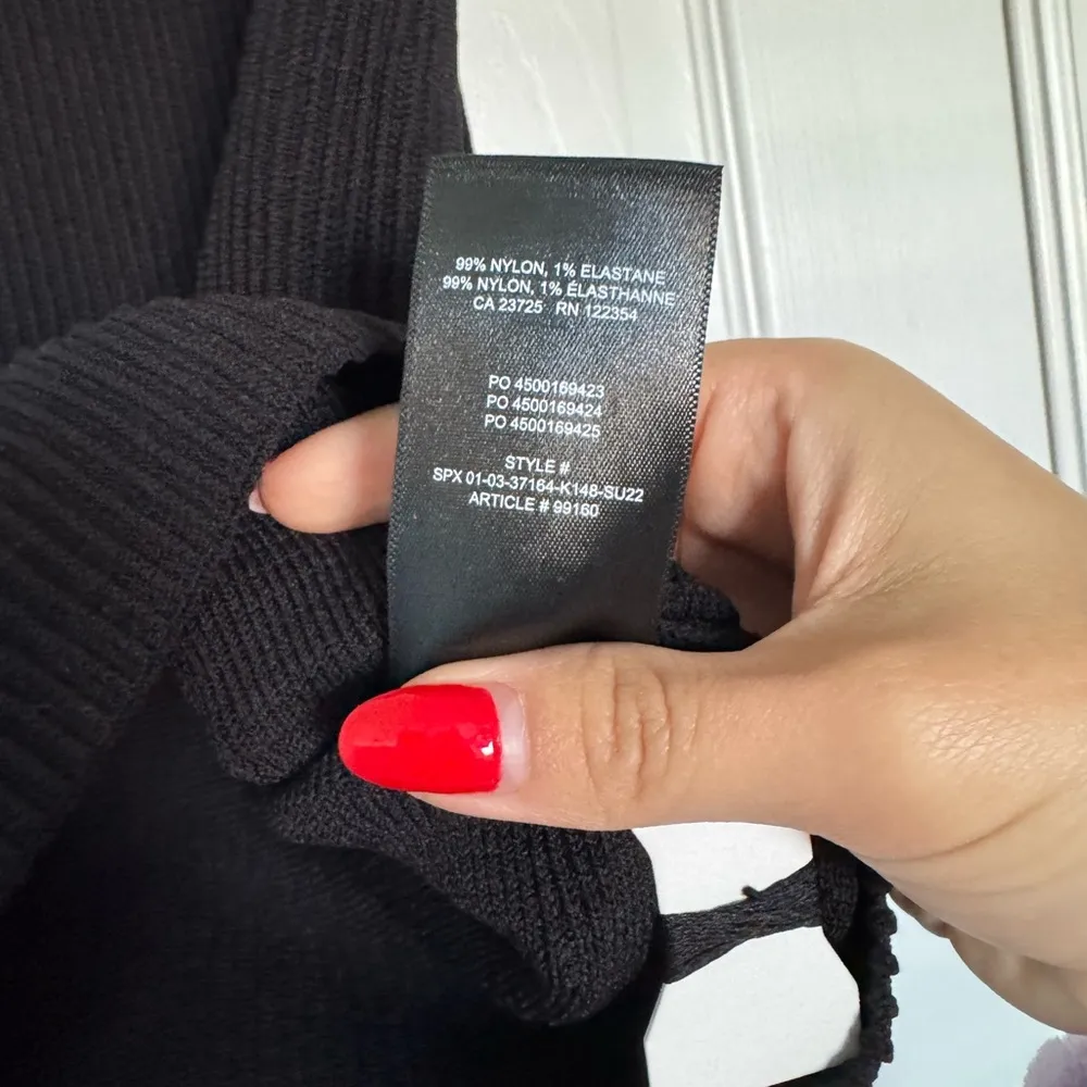 NWT Aritzia babaton sculpt knit halter crop - Image 7