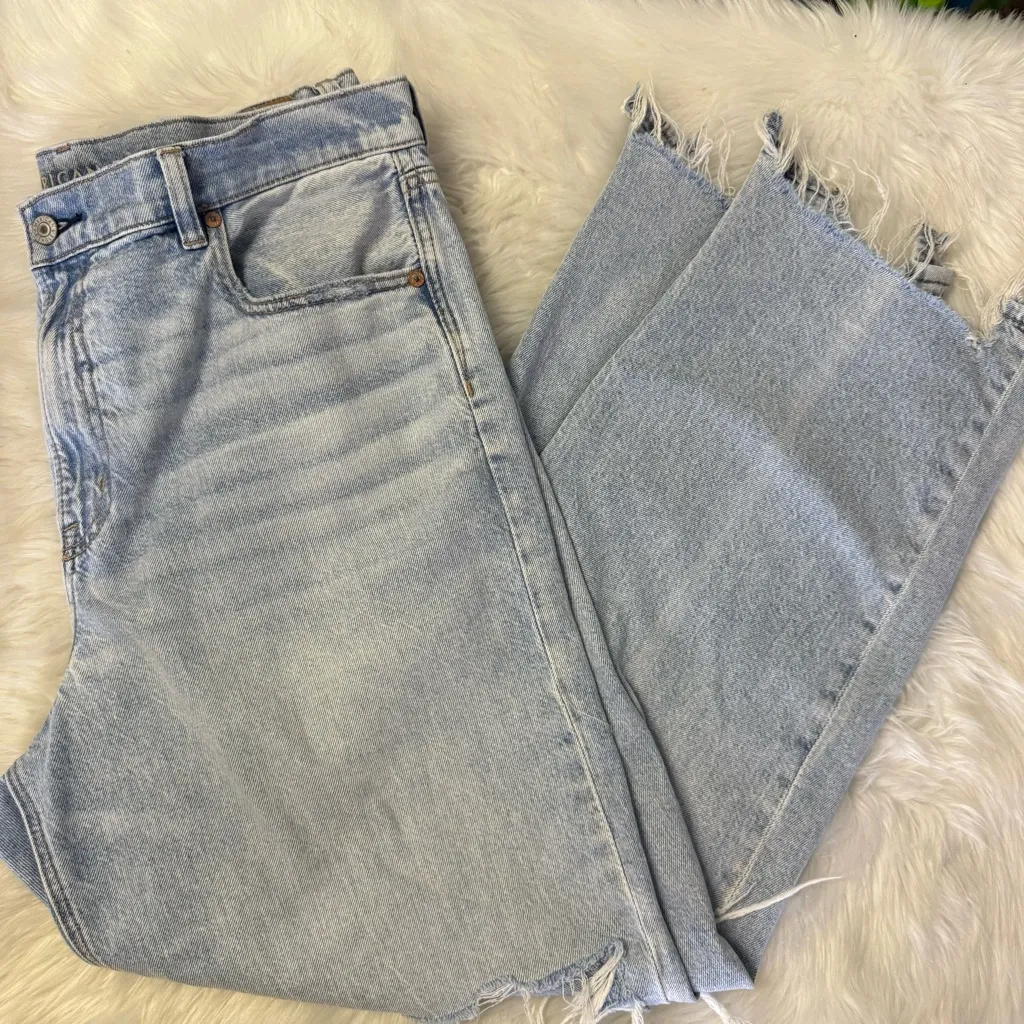 American Eagle STRIGID Super High-Rise Baggy Straight Jeans Size 16 Light Wash - Image 7
