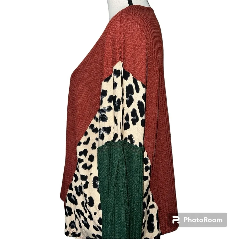 Pink Lily size small color block waffle knit long sleeve blouse leopard print - Image 8