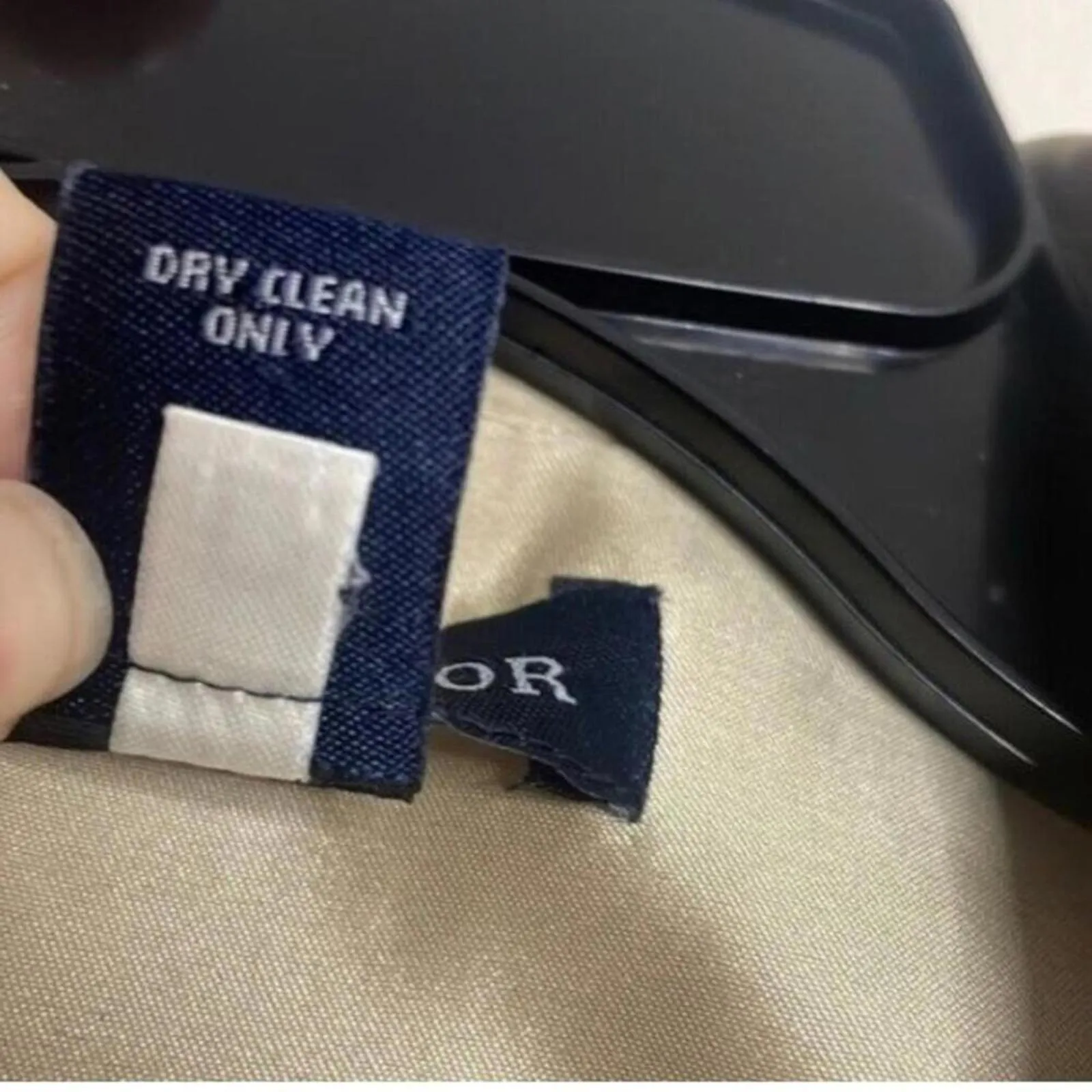 Ann Taylor 100% silk tan color blazer jacket minimal quiet luxury career - Image 7