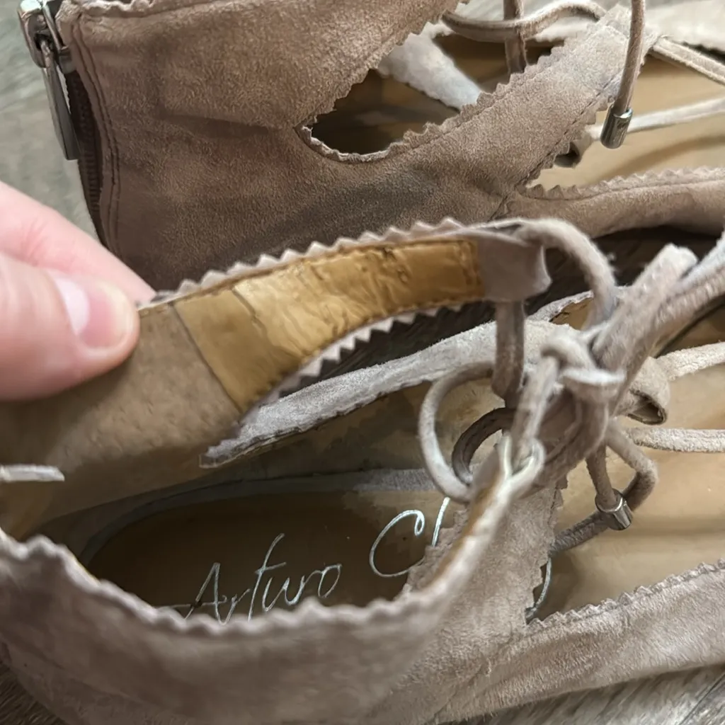 Arturo Chiang Taupe Suede Lace Up Pointed Toe Flats Women’s‎ Size 6.5 - Image 9