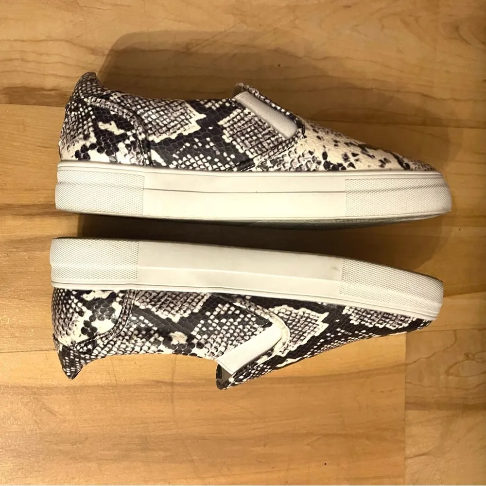 Platform snakeskin sneakers Size 11 JustFab Slip on Eloise - Image 10