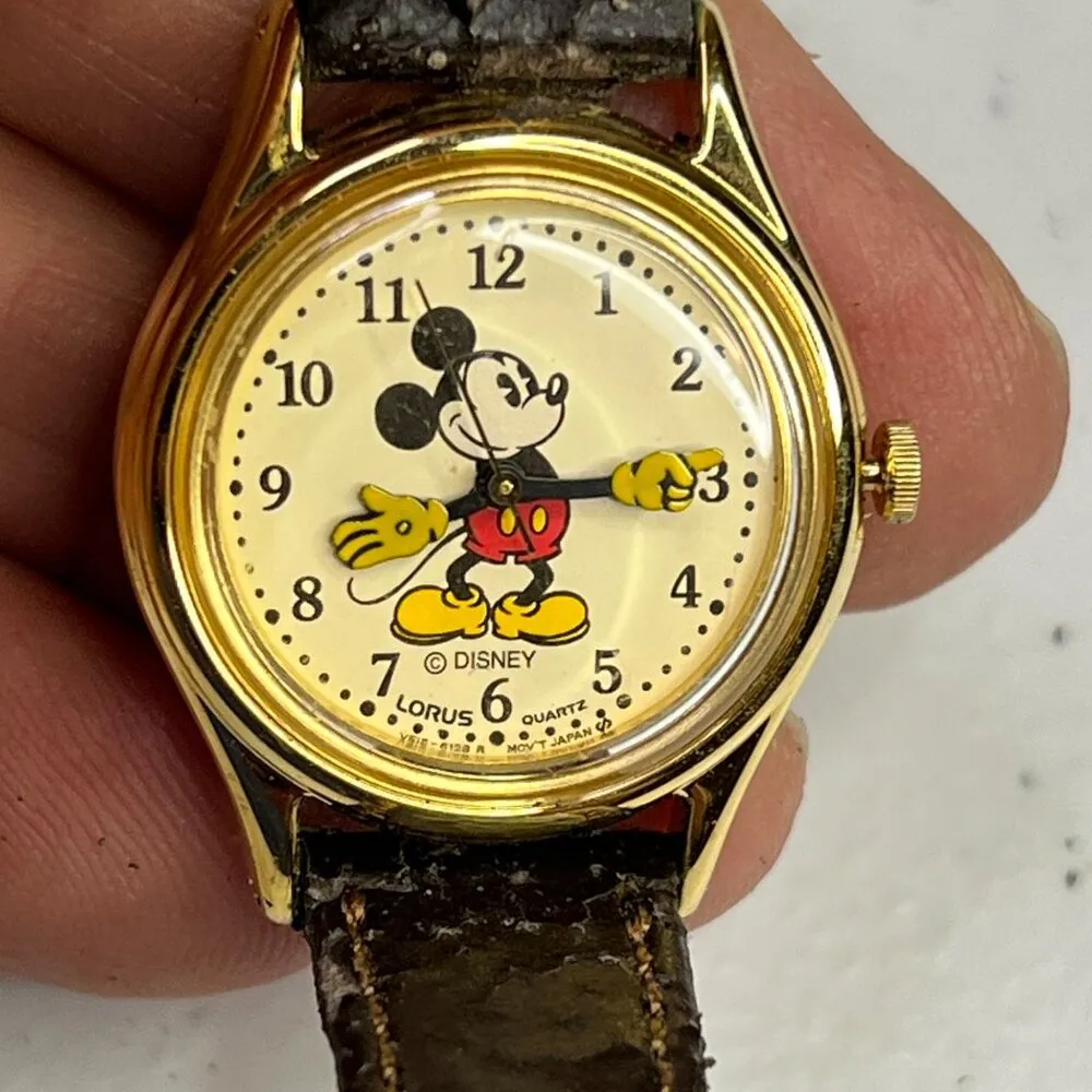 Vintage Lorus Disney Mickey Mouse Quartz Watch With Gold - Image 2