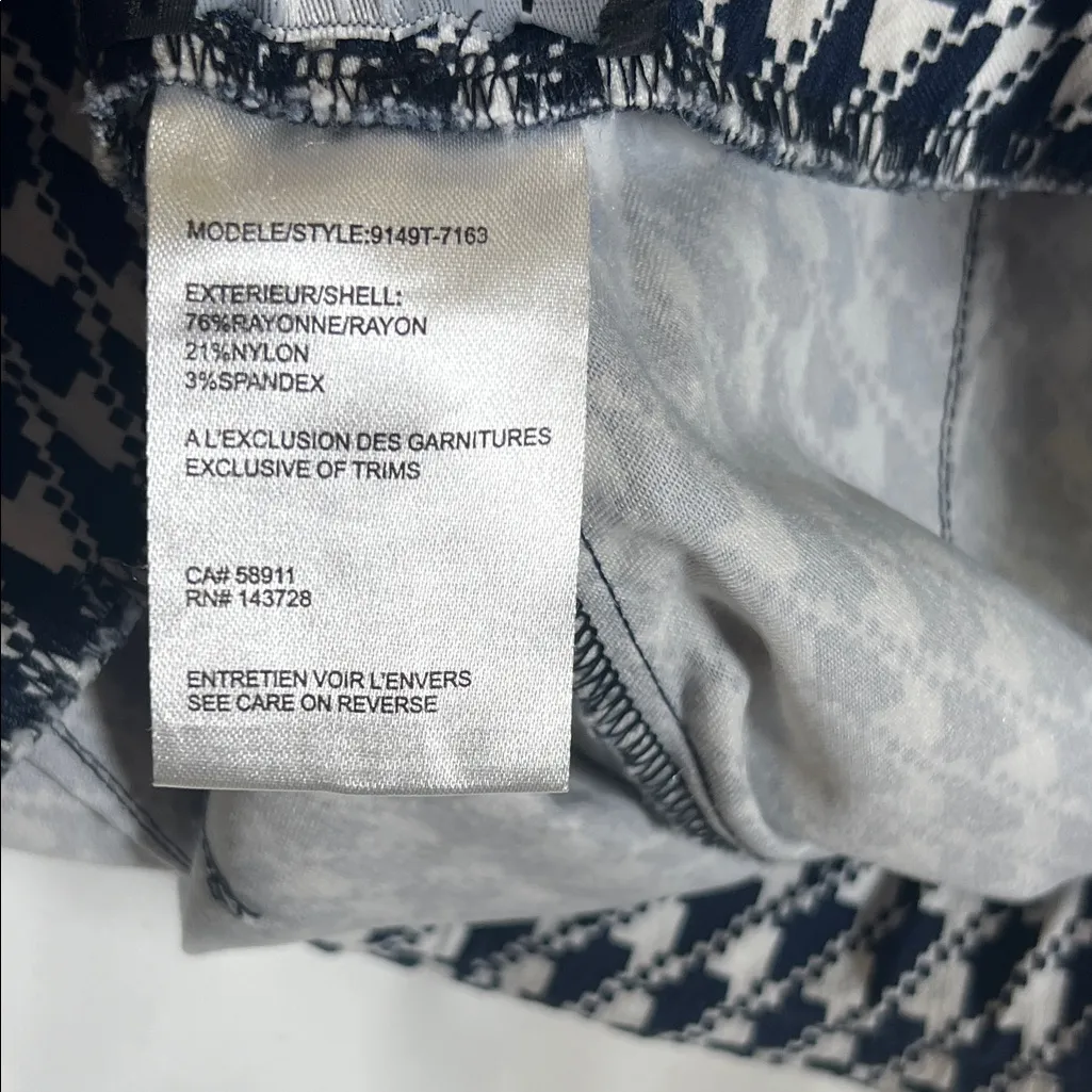 Tribal Women's High Waist Dark Navy Blue and White Houndstooth Shorts Black Size 8 - Image 8