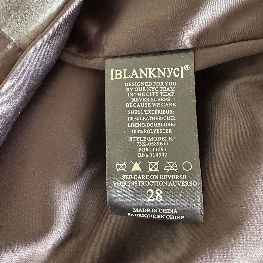 BlankNYC Suede Mini Skirt in Silver Gray - Image 4