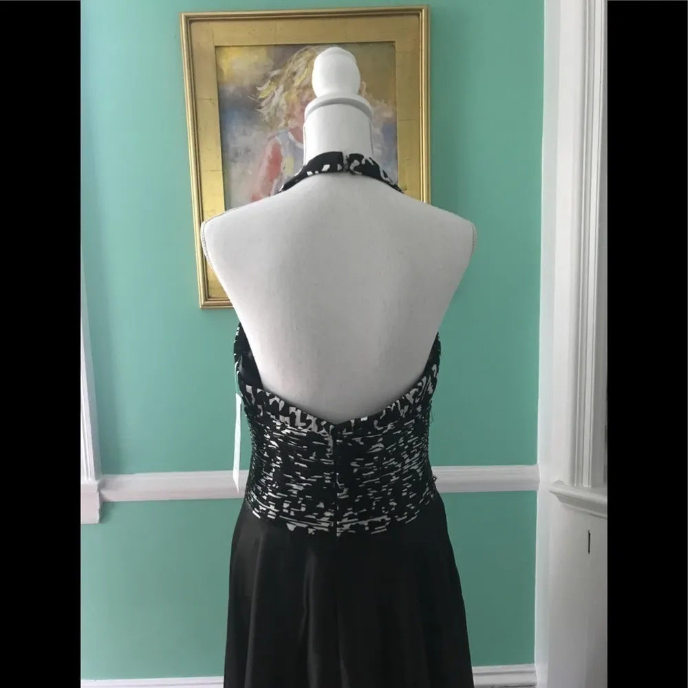 Paris Tony Bowls Black & White Beaded Evening Gown Size 10 - Image 4