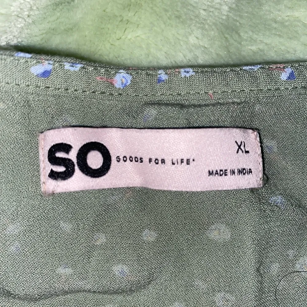 SO  Cinched Front Top - Image 4