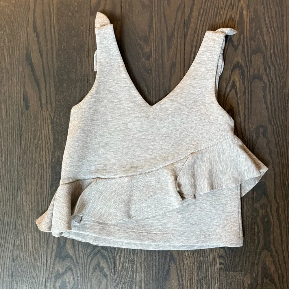 Club Monaco Gray Ruffle Bow Tank Top - Image 4