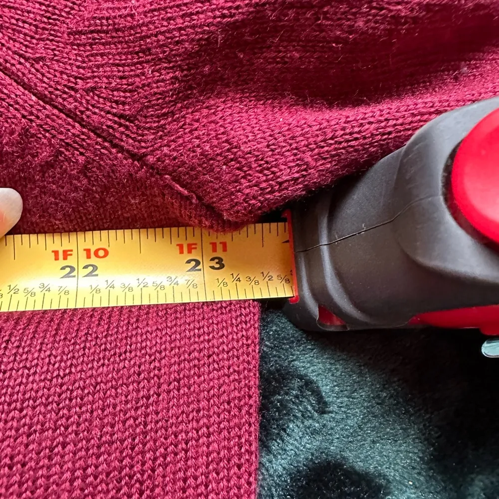 Burgundy Tight knit sweater With  belt, shawl &  collar Sz L - Image 13