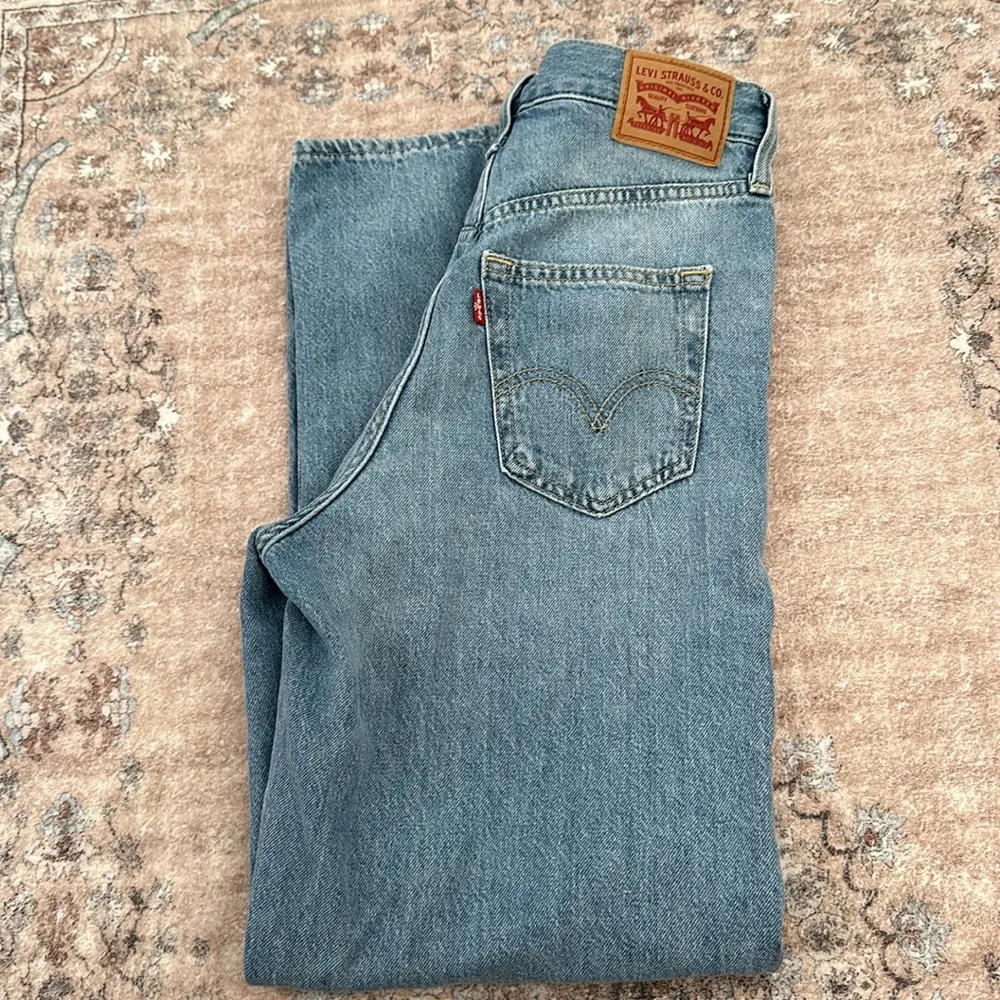 Levi’s High Waisted Straight Jean - Image 6