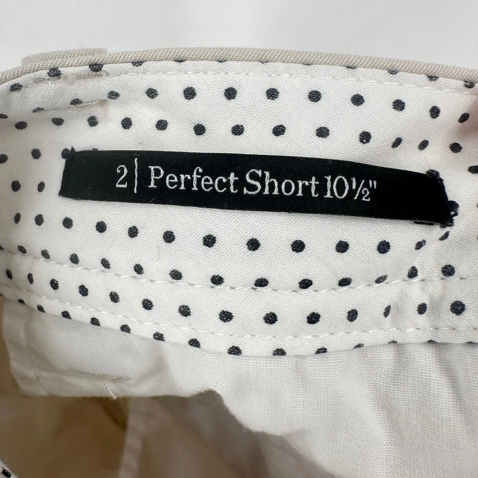 Talbots Women's Beige Perfect Short‎ 10.5 Inch Inseam Cotton Blend Size 2 - Image 5