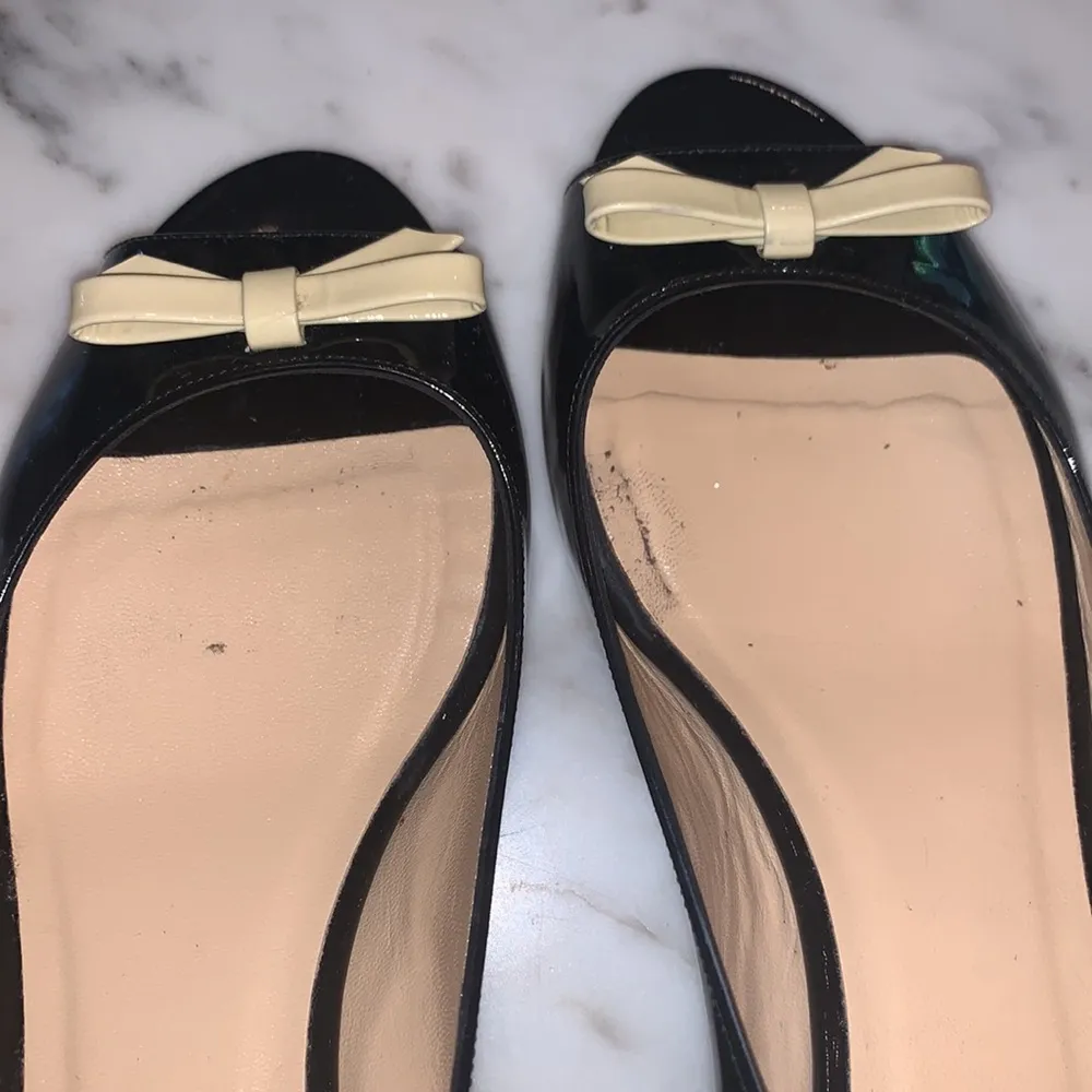 KATE SPADE NY Black Patent Peep Toe Bow Wedges - Image 7