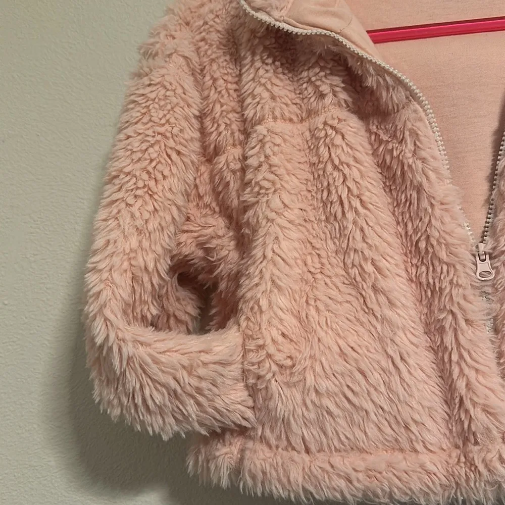 BDG Fuzzy Teddy Faux Fur Light Pink Cropped Coat - Image 4