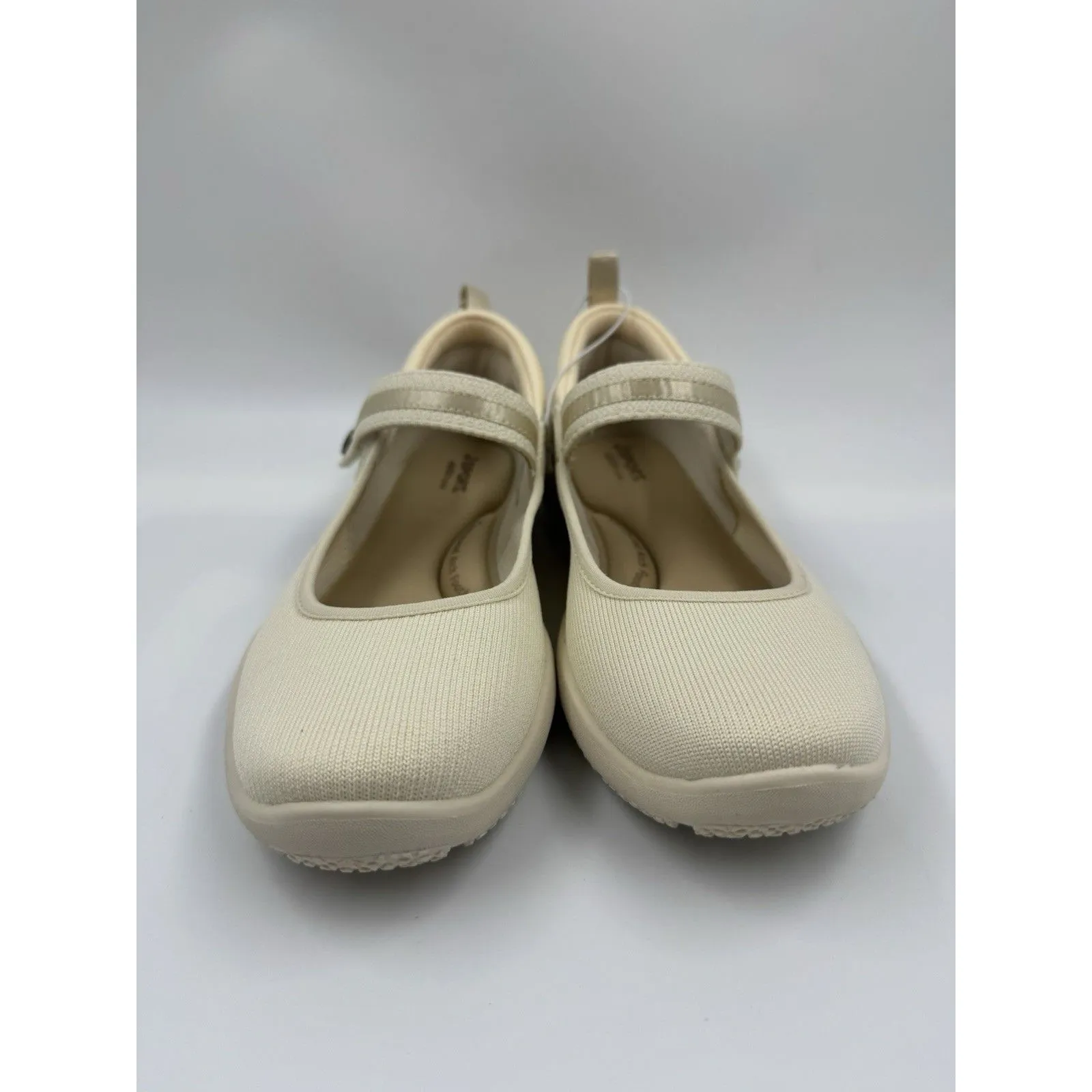 Jsport Womens Shoes Cream Mary Jane Memory Foam Contoured Arch Lightweight 7.5 - Image 2