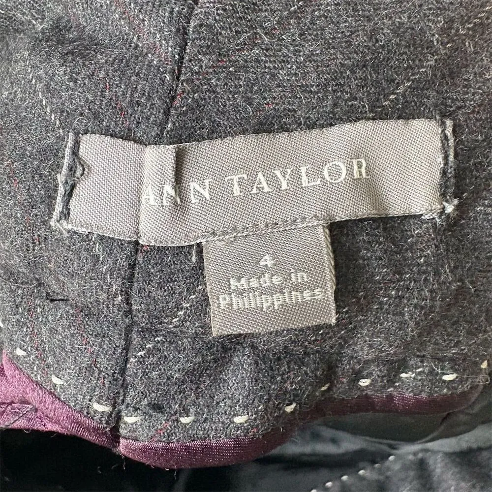 Ann Taylor Women's Gray Pinstripe Wool Dress Pants Size 4 Business - Image 6