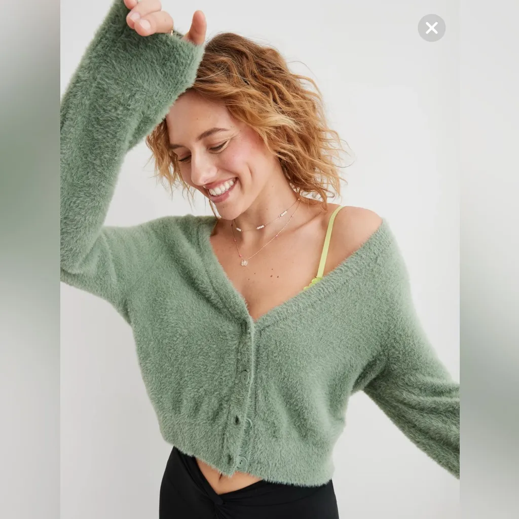 Aerie Sprout Green Fuzzy Cropped Button Up Cardigan Women's Large New With Tags - Image 11