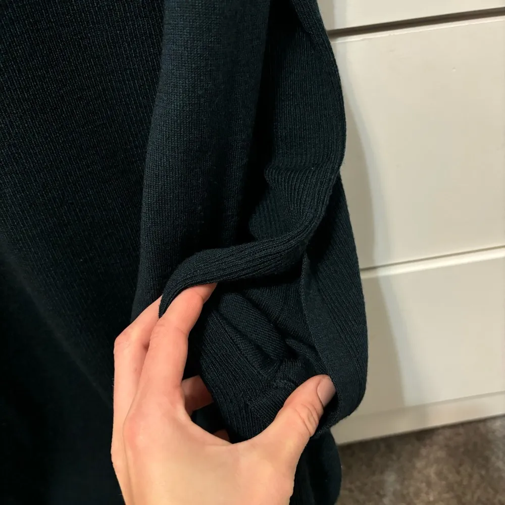 Theory Green Merino Wool Cardigan Sweater - Image 7