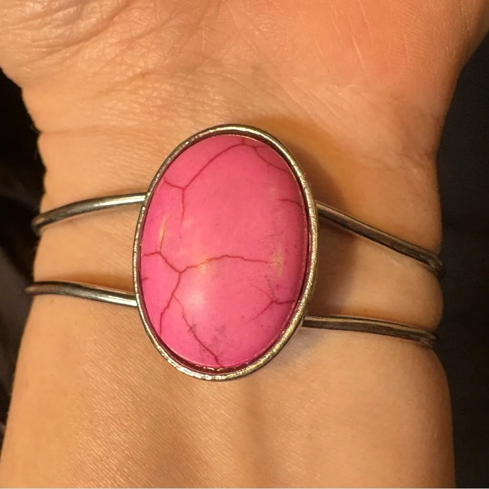 Vibrant Pink Stone Silver Cuff Bracelet - Image 8