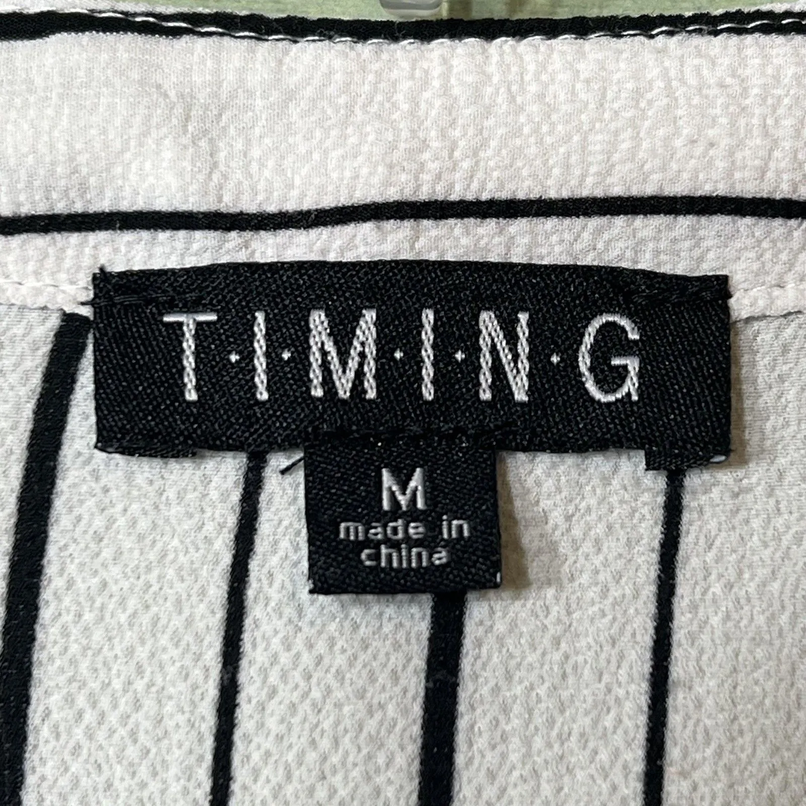 Timing Shirt Womens Medium White Black Striped Split Neck Roll Tab Sleeve Tunic - Image 6