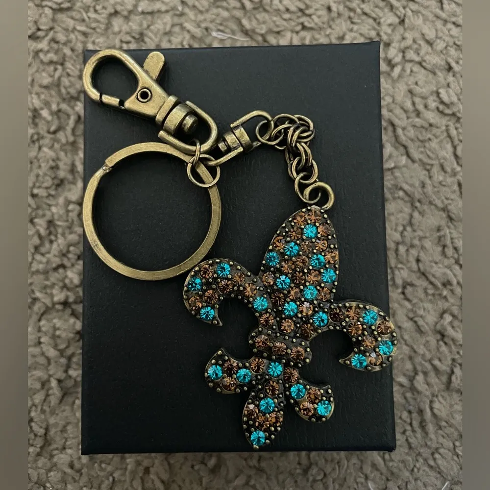 Le Fleur De Lis New Orleans Symbol Crystal Rhinestone Charm Keychain Brown - Image 2