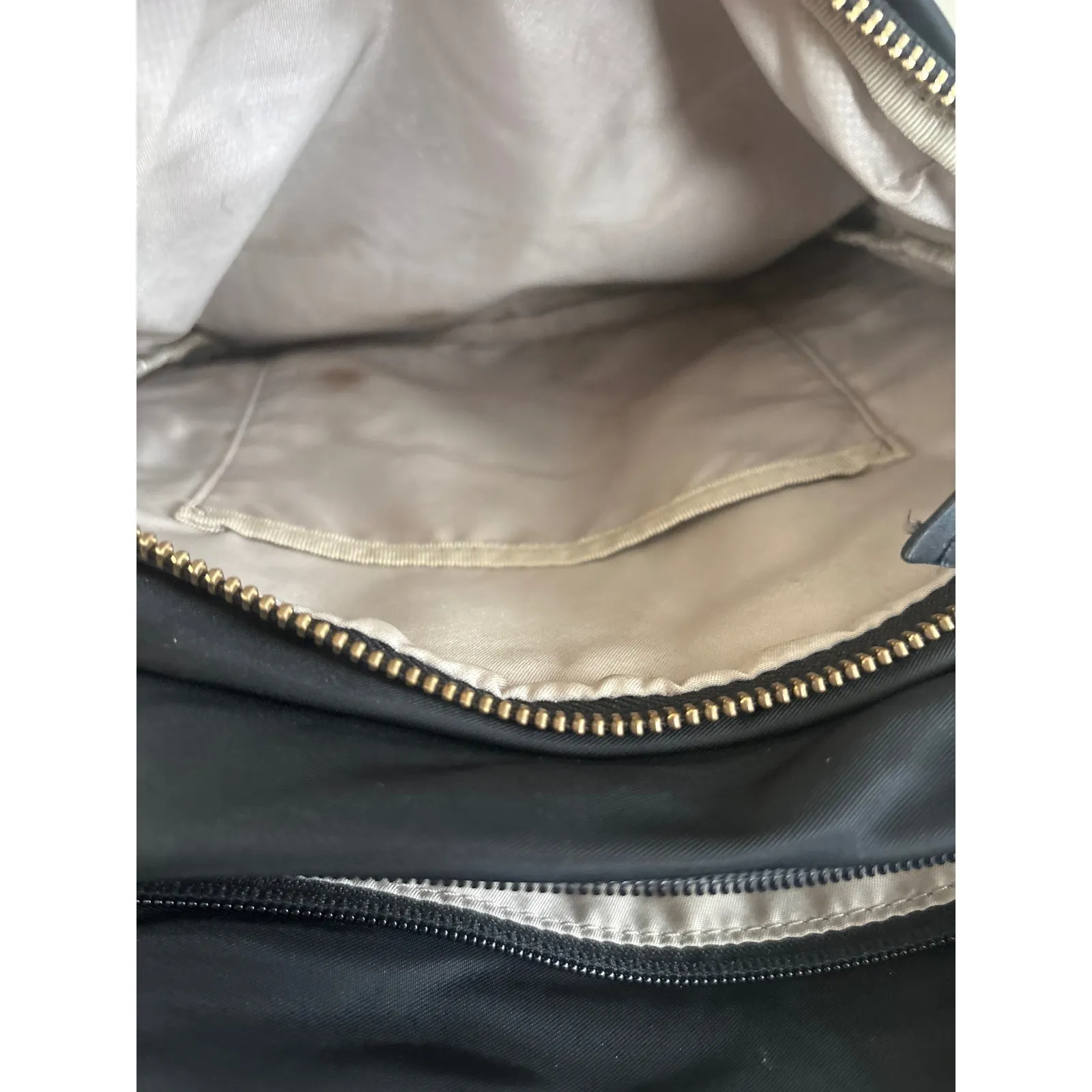 Tumi Nylon Crossbody Bag Black Gold Tone Zipper Adjustable Strap Tablet Pouch - Image 12