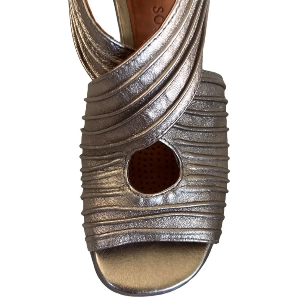 EUC Gentle Souls Leather Osaka Rama Heeled
Sandals Gold Size 6.5 - Image 3