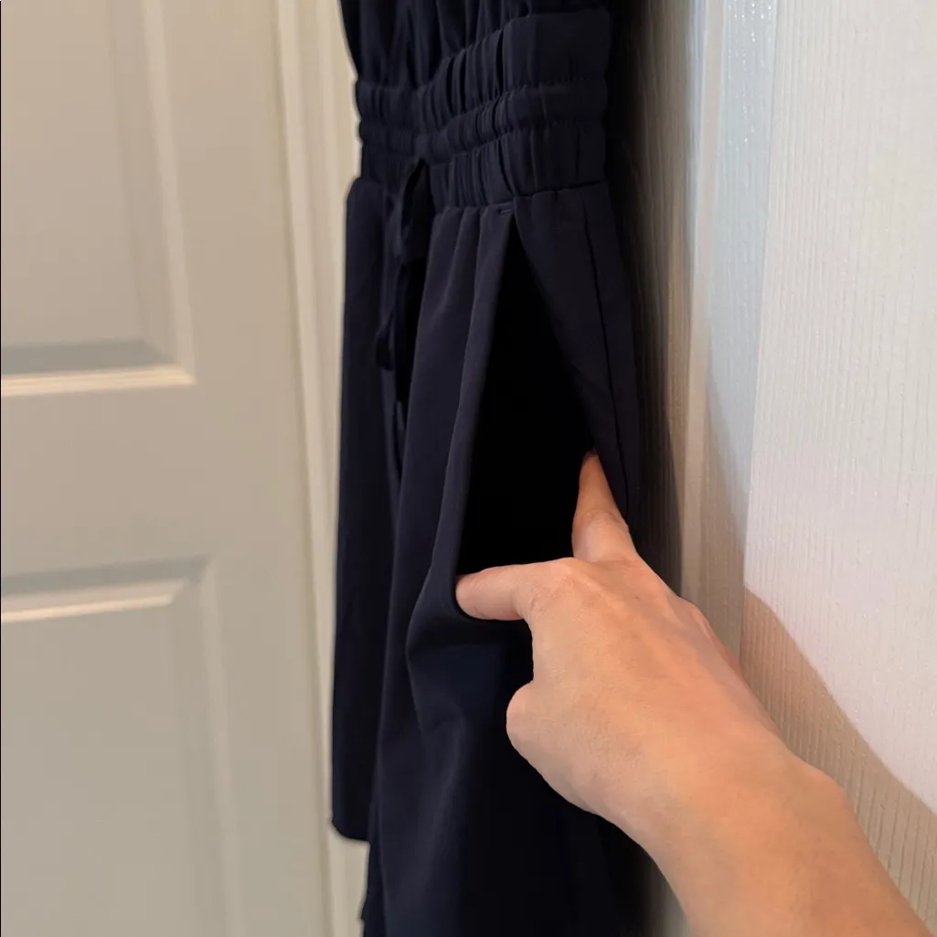 Athleta Avenue Romper Navy Size Medium - Image 6