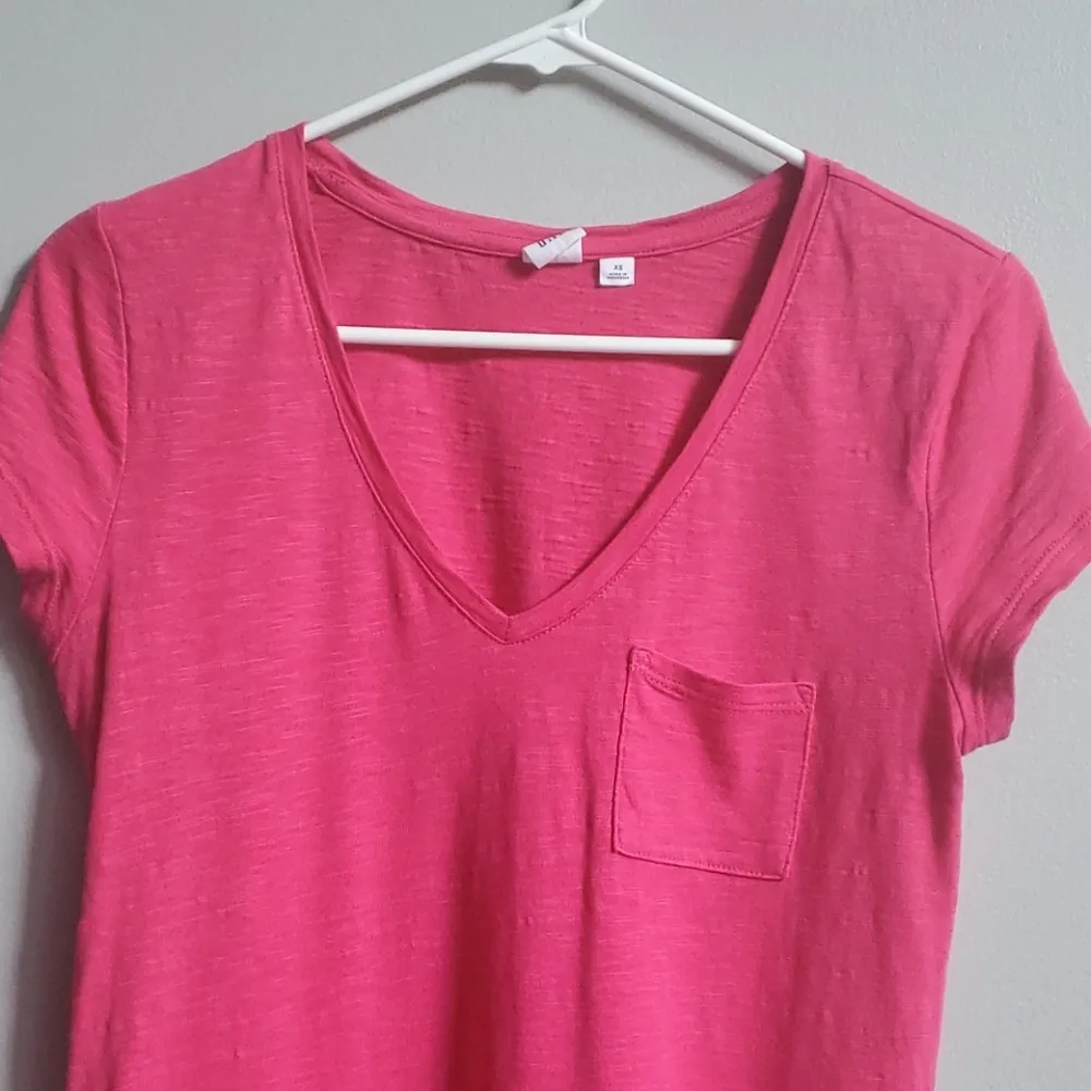 Gap V-Neck T-shirt Dress with Front Pocket - Image 6