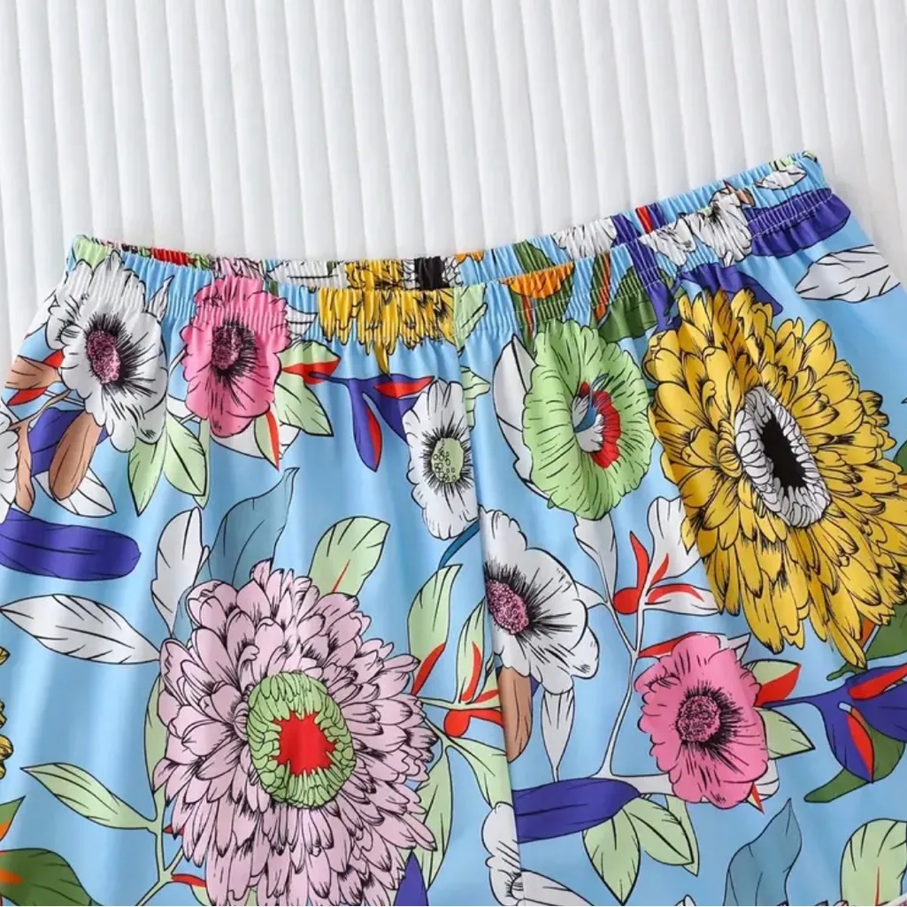 Bright Floral Pajama Set – Short Sleeve Button Top + Shorts – Size XL Blue - Image 8