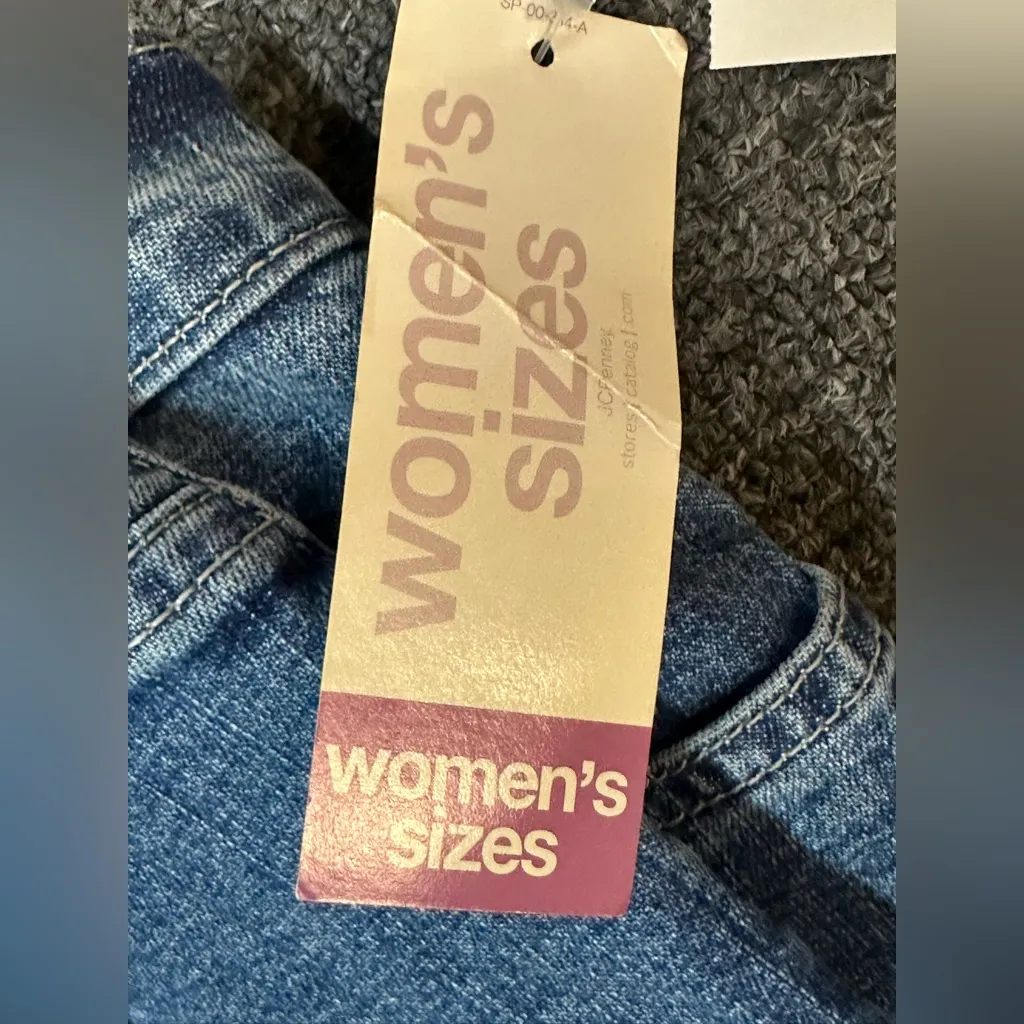Size 22 women petite NWT St John’s Bay women denim - Image 4