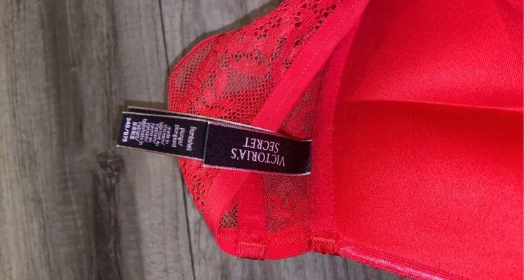 Victoria's Secret Bra - Image 4