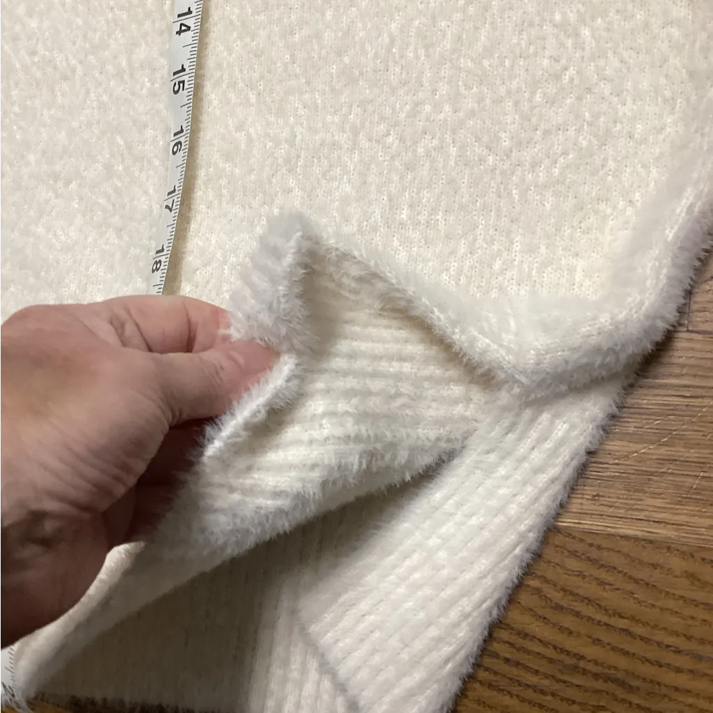 Haptics by Holly Harper Eyelash Women's Sweater Size L - Image 8