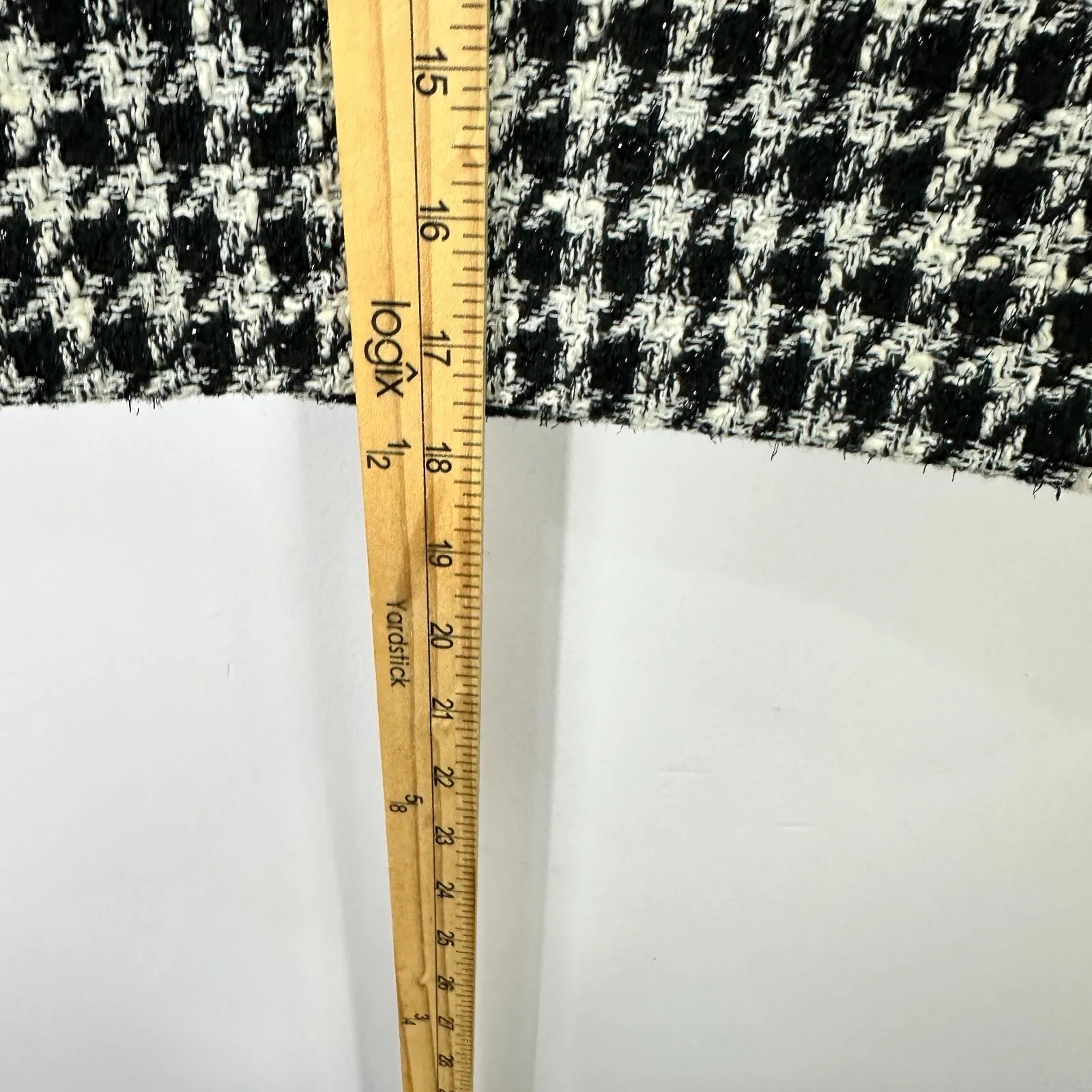 LOFT Tweed Mini Skirt Womens 2 Black White Houndstooth Preppy Academia Chic - Image 3